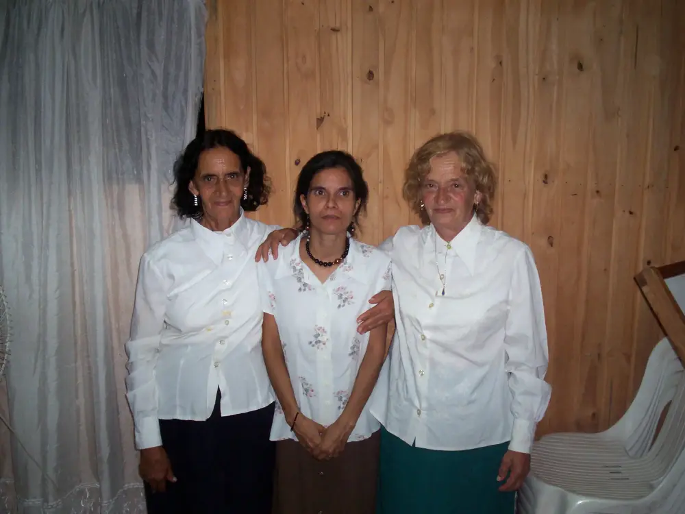 Isabella y las entrañables Correa