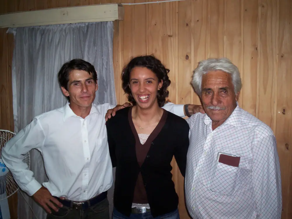 Pastor Javier, su esposa y su papá don Cabrera